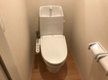 シャワー付トイレ