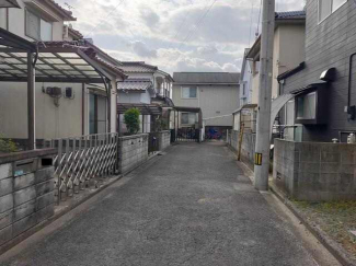 西側位置指定道路