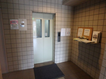エレベータ