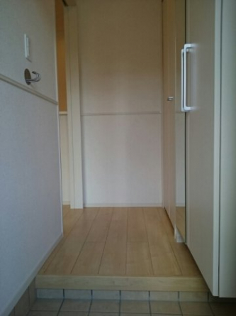 落ち着いた玄関です