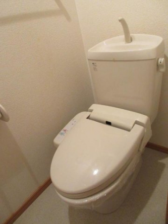 ゆったりとした空間のトイレです