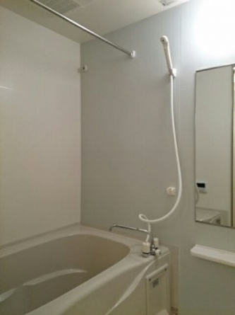 日々の疲れを癒すお風呂付です