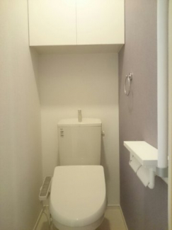 コンパクトで使いやすいトイレです