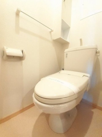 清潔感のあるトイレです