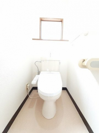 ゆったりとした空間のトイレです