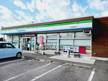 ファミリーマート磯河内店様まで300m
