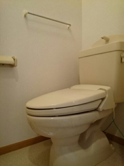 シンプルで使いやすいトイレです