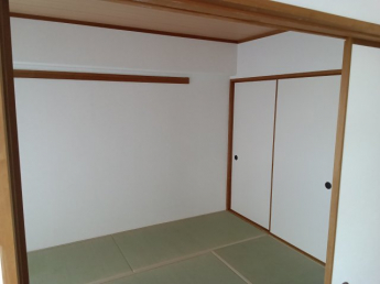 ユニベール宝塚の画像