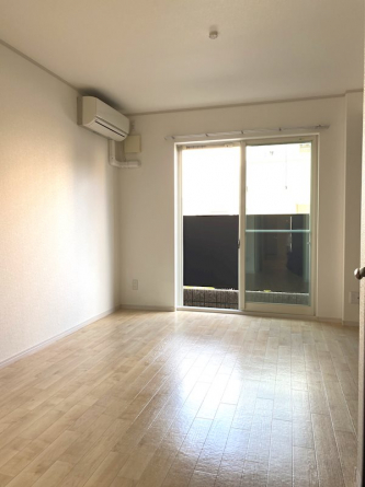 ゆったり過ごせるリビングです