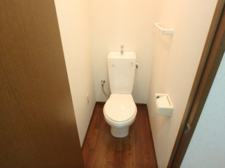 ゆったりとした空間のトイレです