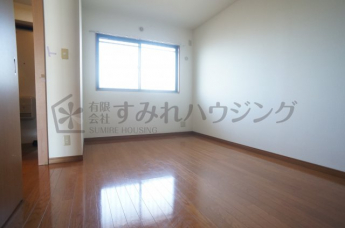 【寝室】