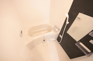 コンパクトで使いやすいお風呂です
