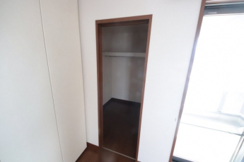 ちょっとした収納スペースも充実しています