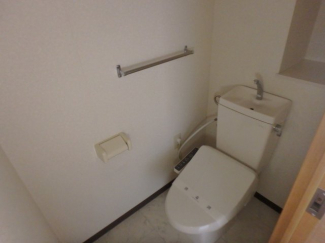 落ち着いたトイレです