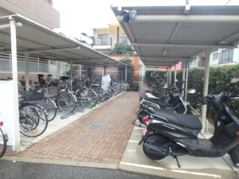 屋根付き駐輪スペース