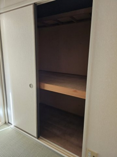 和室の押入れ収納です