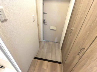 【玄関】