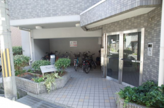 【エントランス】