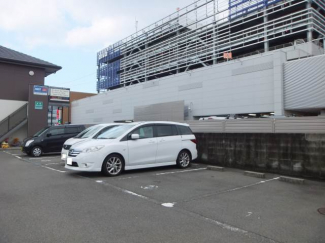 【駐車場】