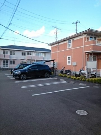 駐車場に車を止められます