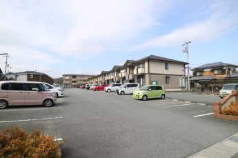 【駐車場】