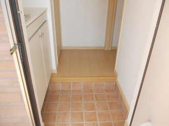 シンプルで使いやすい玄関です