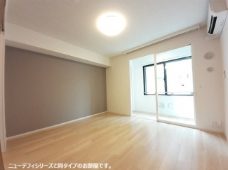 こちらの居間で趣味の時間をお楽しみください