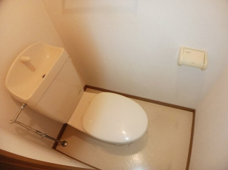 シンプルで使いやすいトイレです