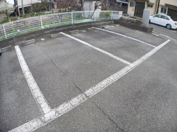 駐車場に車を止められます