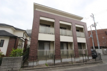 落ち着いた雰囲気の外観です