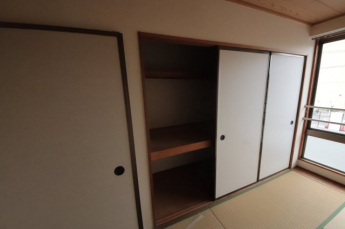 落ち着いた雰囲気の和室付きです