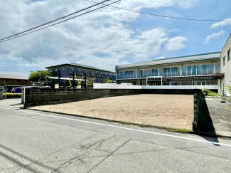 建物の解体が完了して更地になりました！日当たりの良い土地です