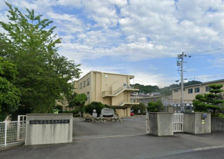 松山市立北条南中学校まで1481m