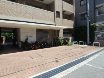 カースペースがあります