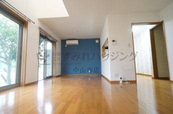【居間・リビング】