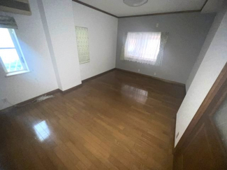 【寝室】