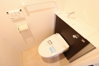 清潔感のあるトイレです