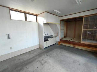 彦根市芹橋２丁目の店舗一部の画像