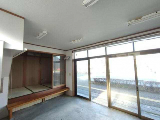 彦根市芹橋２丁目の店舗一部の画像