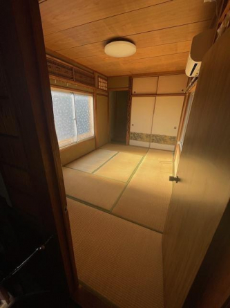 松山市萱町５丁目の店舗事務の画像