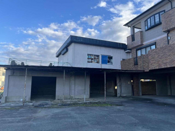車庫・資材置き場