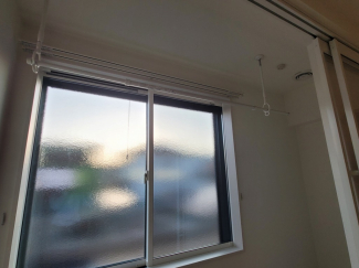 室内物干しがセットされていますよ♪