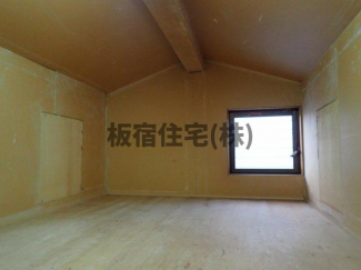 天井裏収納