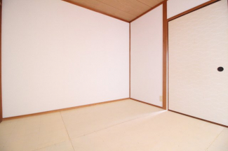【寝室】