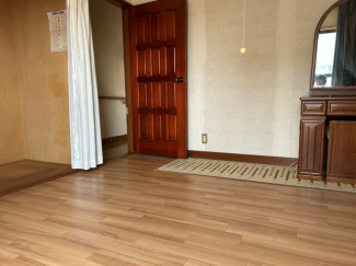 松山市西長戸町の中古一戸建ての画像