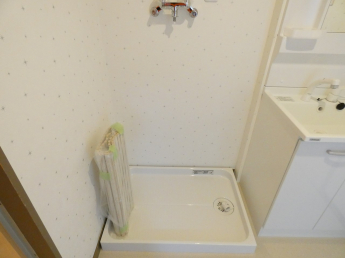 室内に洗濯機置場あり