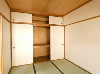 【寝室】
