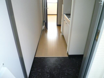 内装は落ち着いています