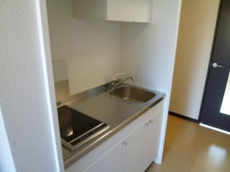 コンパクトなキッチンで掃除もラクラク