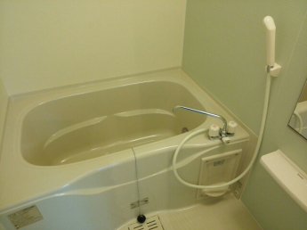日々の疲れを癒すお風呂付です